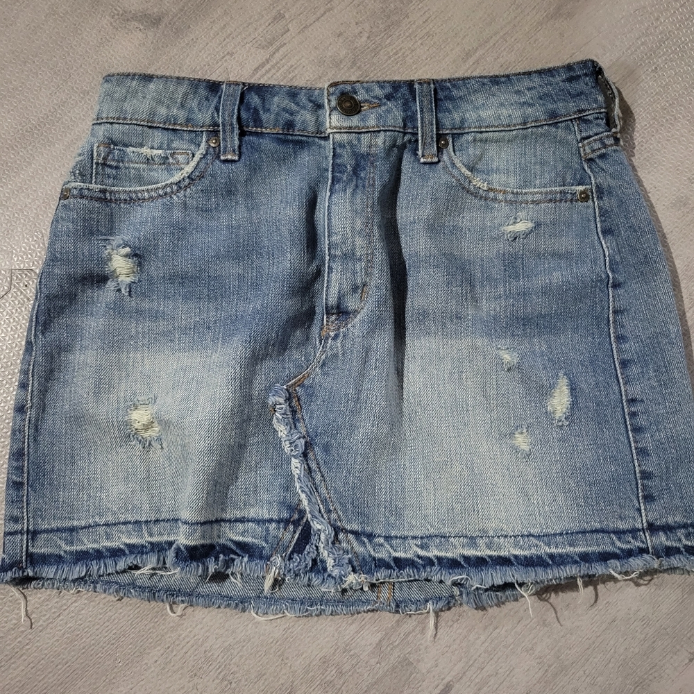 Jean Mini Skirt Ripped Style Size 6 REWASH BRAND with pockets